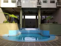 Well Furnished Studio Room at Grand Asia Afrika Apartment Các khách sạn ở Paledang