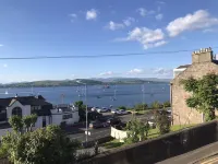 Beautiful 3-Bed Apartment in Gourock - 3-Star