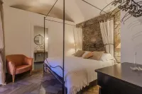 Loppia Secret Garden by Wonderful Italy