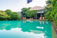 Saxon Hotel, Villas & Spa - Infinity Pools
