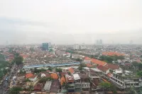 Exquisite 1Br at Praxis Apartment Hotels in Genteng