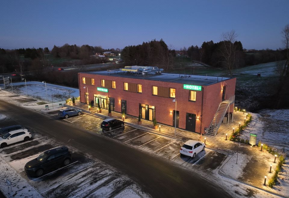 hotel overview picture