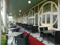 Carrington Hotel - Breakfast