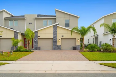 Condo 2Bed2Bath Next to Disney w Free Water Park Отели рядом с достопримечательностью «ChampionsGate Golf Resort»