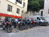 호텔 아르그지로 - 주차장