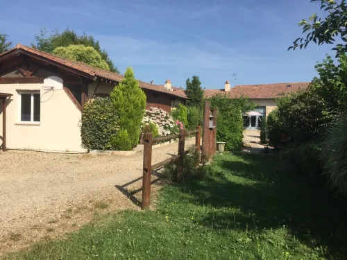 Chambres d'Hôtes du Clos Semper Felix Hotels in Duras