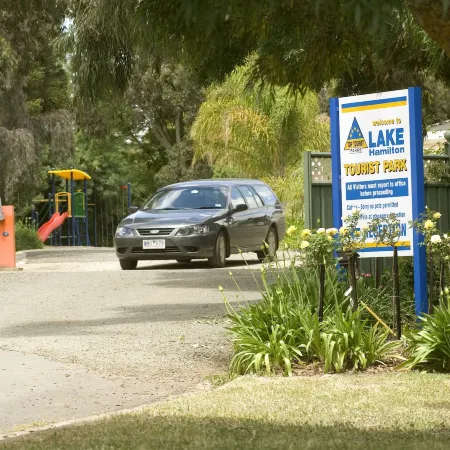 Lake Hamilton Motor Village and Caravan Park