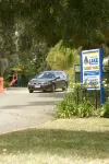 Lake Hamilton Motor Village and Caravan Park - parking