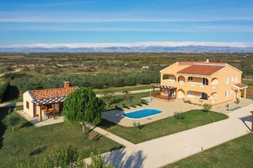 Villa Levatinka