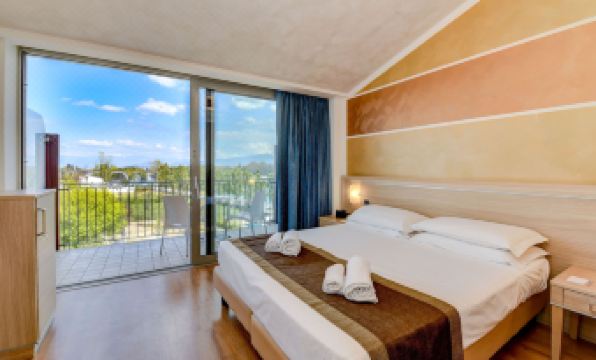 Hotel Rivus - Housity