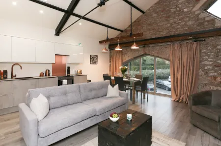 Strawberry Line, Flat 1 Отели в г. Wells