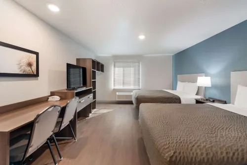 WoodSpring Suites Dayton North - parcheggio