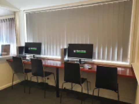 ブラック シープ モーテル ゴールバーン