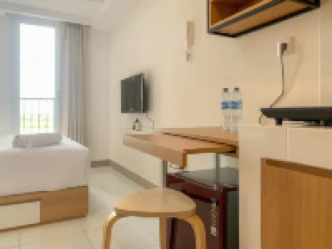 Simple and Cozy Stay Studio Room Tokyo Riverside Pik 2 Apartment