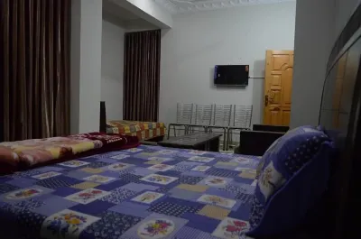 Hotel Crown City Hotel di Muzaffarabad