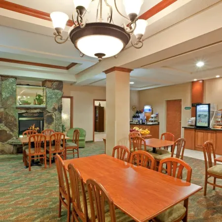 Triple Play Resort Hotel & Suites