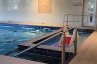 Canal Court - piscina
