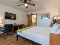 斯普林斯旅館和咖啡館 温泉村酒店