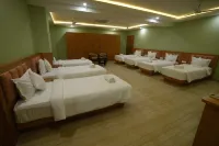 The Royal Bihar Hotels near Gurudwara Handi Sahib