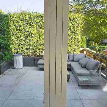 Luxus Neubau 65m2 City Wohnung- Re Others