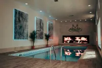 Manor House Hotel - Pools