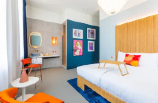 VIE Via - Your Hotel