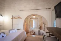 TD Trullo Titiro with Wine Cellar, Vineyard & Pool