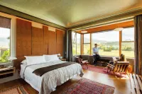 Mr & MRS Smith Hapuku Lodge & Tree Houses Hotels in Hapuku