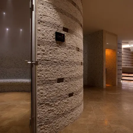 Radisson Blu Hotel, Istanbul Sisli Отели рядом с достопримечательностью «Trump towers»