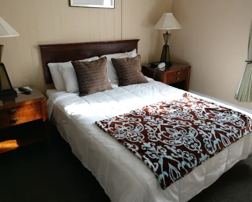 Hotel Wayne Hotels in Wayne County