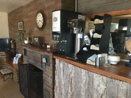 Circle S Lodge Отели в г. Митчелл