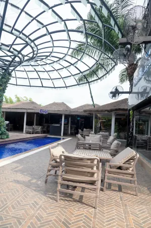 The Blowfish Hotel Отели рядом с достопримечательностью «Landmark Serviced Office»