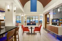 Holiday Inn Express & Suites MISSION-MCALLEN AREA by IHG Hotels in Mission