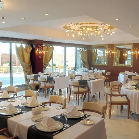 Hotel Midi Отели рядом с достопримечательностью «Башня Атакуле»