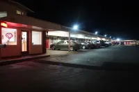 A-1 Budget Motel - parking
