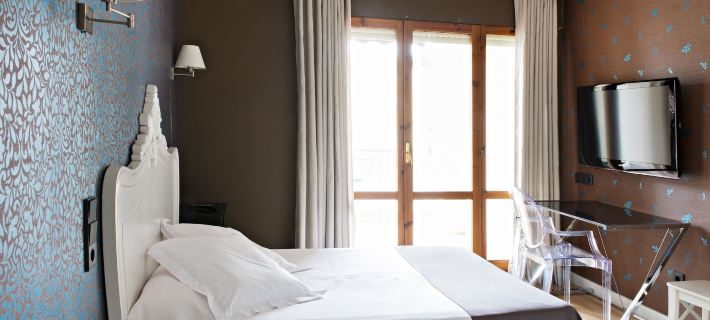 Hospedium Hostal Un Punto Chic Отели в г. Уэска