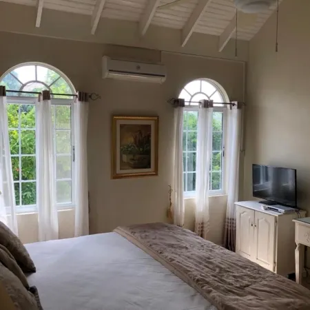 Retreat Guesthouse Luxury Suites