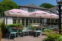 High Corner Inn Hotels in Ringwood
