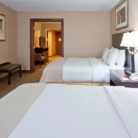 Holiday Inn & Suites WAUSAU-ROTHSCHILD by IHG