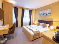 شورديتش إن Hotels near كلابتون