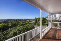 Mangawhai Retreat Apartments Hotels in Wellsford