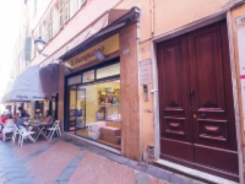 เอมิลีรูมส์ โรงแรมในซานเรโม