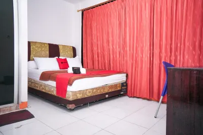 RedDoorz Near Palembang Square Mall 2 Hotels near Public Library of South Sumatera