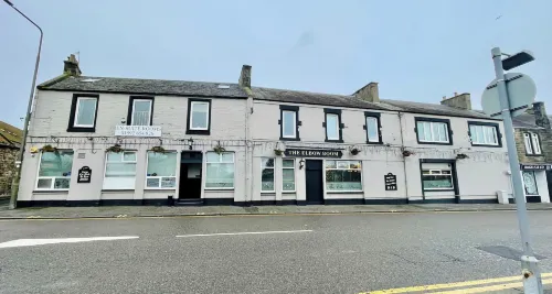 The Elbow Room Hotels in Kirkcaldy