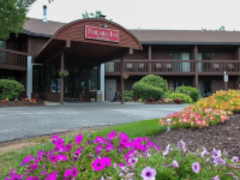 Fireside Inn & Suites Gilford Hotels in Gilford