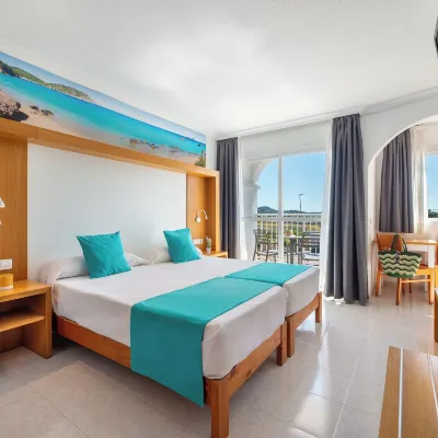 Aparthotel Vibra San Marino Hotels near Sa Talaiassa