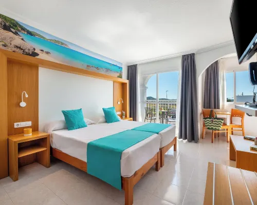 Aparthotel Vibra San Marino Hotels near Sa Talaiassa