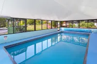Village Family Motor Inn Hotels in Longford