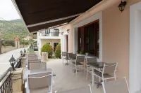 So Nice Hotel Hoteles en Samos