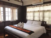 Niwas Ayutthaya